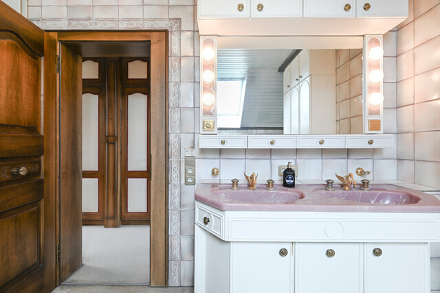 Grosszügige Dachgeschosswohnung zu verkaufen