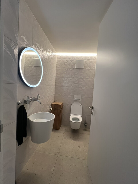 Exklusives Penthouse mit großer Sonnenterrasse, Hard