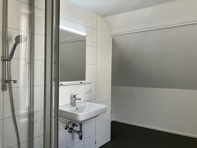 Sonnige, zentral gelegene Dachgeschosswohnung am Fuß des Pfänderhangs, hervorragend angebunden