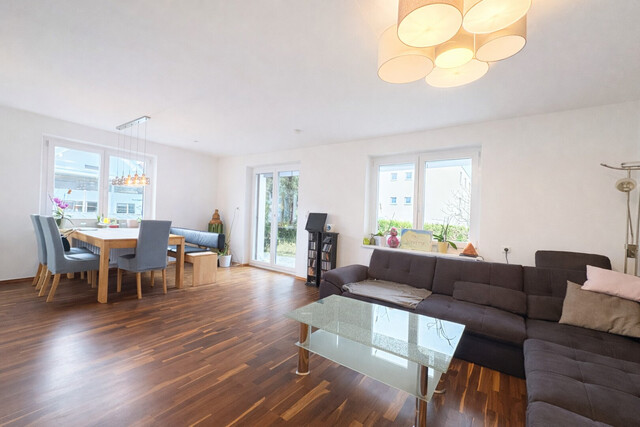 Stilvolles Einfamilienhaus mit Landhaus-Charakter in Tosters