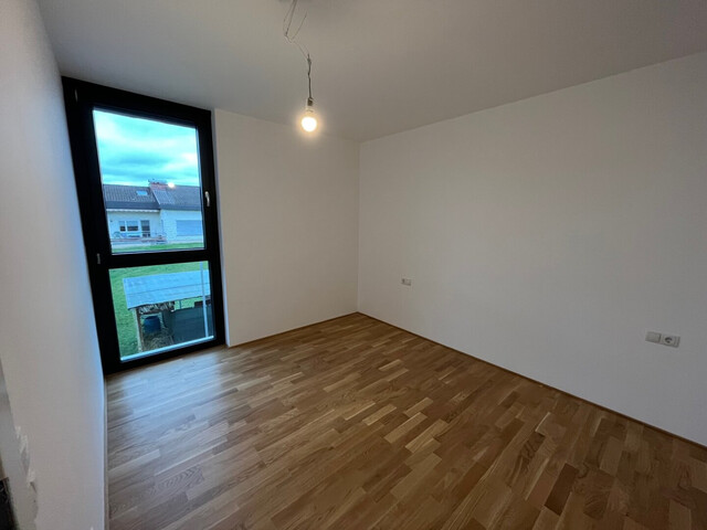 Höchst: Moderne 2-Zimmer-Wohnung mit großer Terrasse