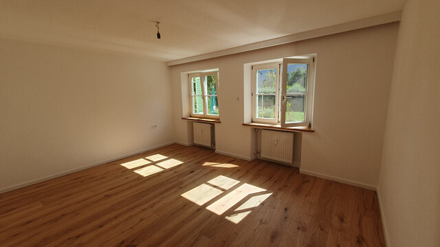 NEUER PREIS-Klassischer Charme trifft auf moderne Wohnbedürfnisse-2,5-Zimmerwohnung!Einzigartige Chance!