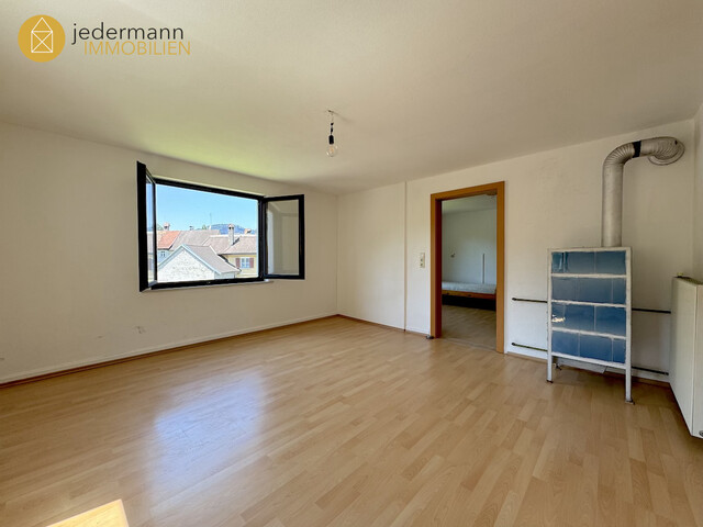 GÖTZIS: CHARMANTES WOHNHAUS MIT GROSSEM GRUNDSTÜCK UND ATTRAKTIVEM ENTWICKLUNGSPOTENZIAL