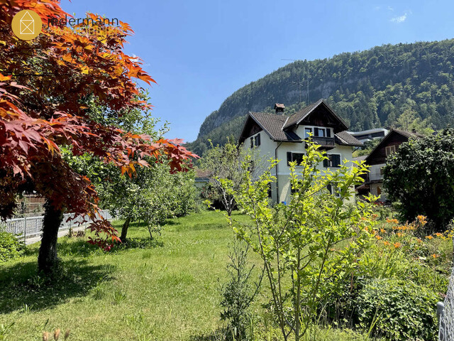 GÖTZIS: CHARMANTES WOHNHAUS MIT GROSSEM GRUNDSTÜCK UND ATTRAKTIVEM ENTWICKLUNGSPOTENZIAL