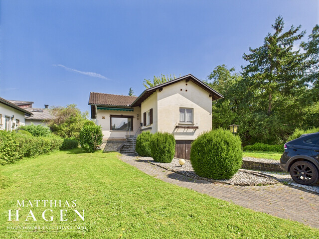 Grundstück mit Altbestand in toller Wohnlage