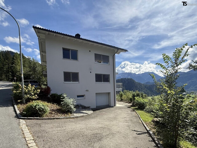 Ludesch: Haus mit Weitblick – Platz für eine oder mehrere Familien in sonniger Hanglage