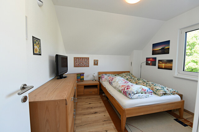 Gartentraum! Neuwertiges Einfamilienhaus mit tollem Garten in idyllischer Lage