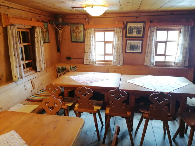 Nur für Landwirte: Geschichtsträchtiges Maisäß mit ca. 2,5 ha Umschwung