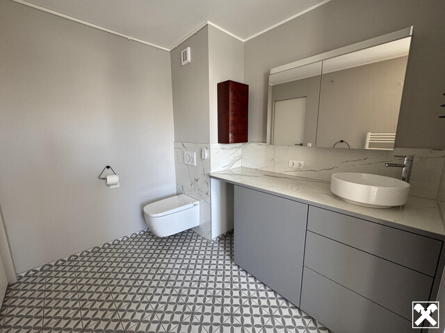 Außergewöhnliche Maisonettewohnung mit Tiefgaragenplatz