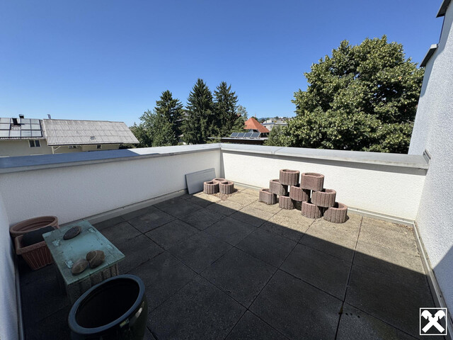 Außergewöhnliche Maisonettewohnung mit Tiefgaragenplatz