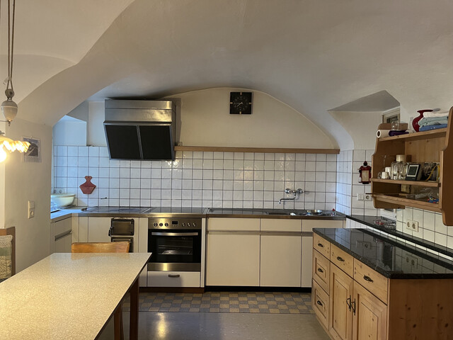 Traditionsreiches Wohnhaus mit großzügigem Grundstück in Rankweil