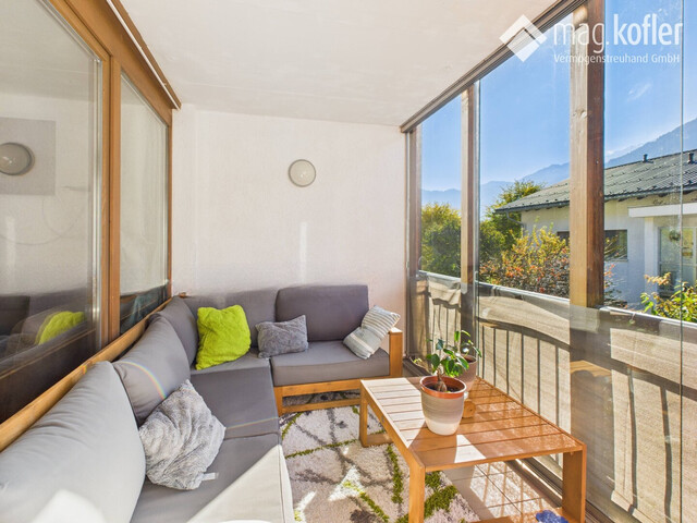 Schöne 2-Zimmer-Wohnung mit großer Veranda – ideal als Anlage