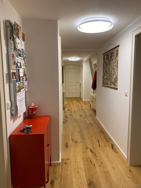 Schöne Wohnung/halbes Haus in schönem Wohngebiet 