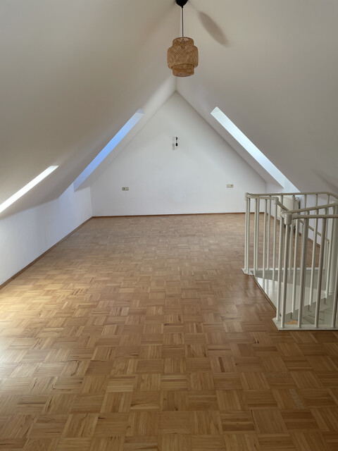 Schöne zweigeschossige Dachwohnung in der Bregenzer Oberstadt