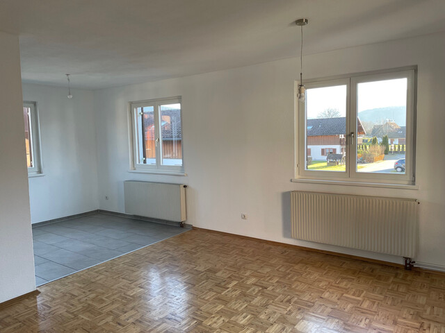 Ruhige helle 4-Zimmer Wohnung mit Balkon in Brederis