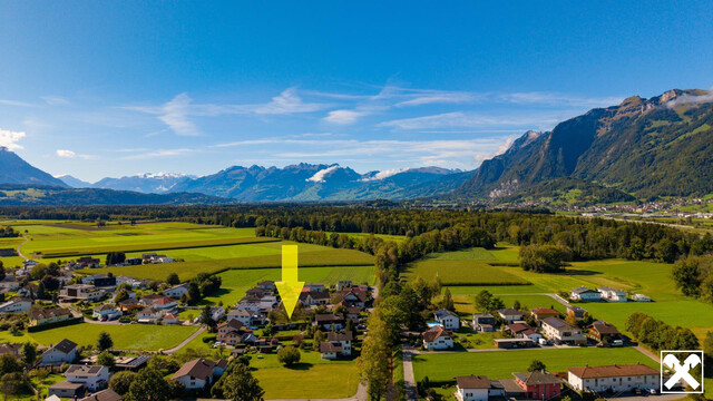 Grenznah & ruhig – Teilbares Grundstück