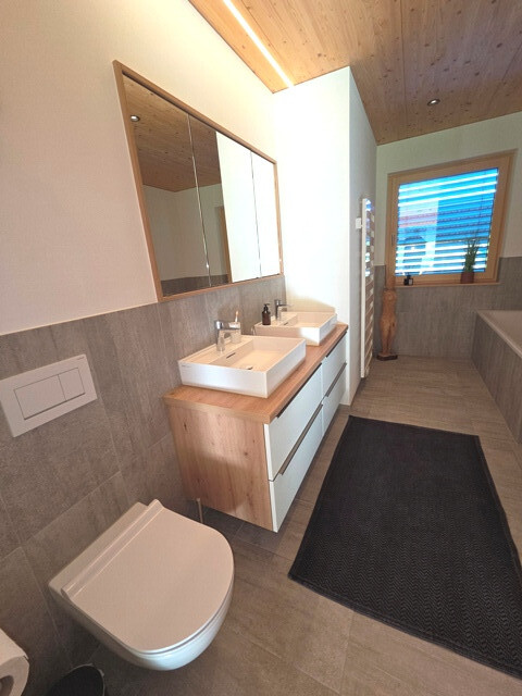 Moderner Bungalow mit großem Garten in schöner und ruhiger Lage (Emser Reute) zu mieten!