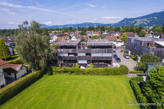 Attraktives Penthouse mit phantastischem Blick ins umliegende Grün und die Schweizer Berge zu verkaufen!