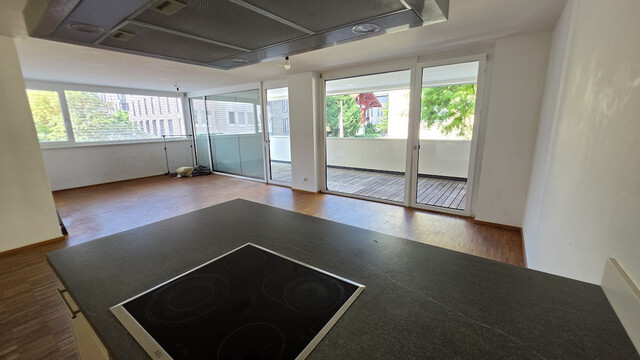 Schöne 3-Zimmer-Wohnung im Zentrum, mit großem Balkon, inkl. TG-Platz