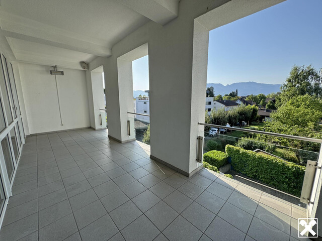 Lichtdurchflutete 5-Zimmerwohnung mit großer Loggia