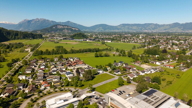 Top Baugrundstück für Gewerbe- und Wohnimmobilien.