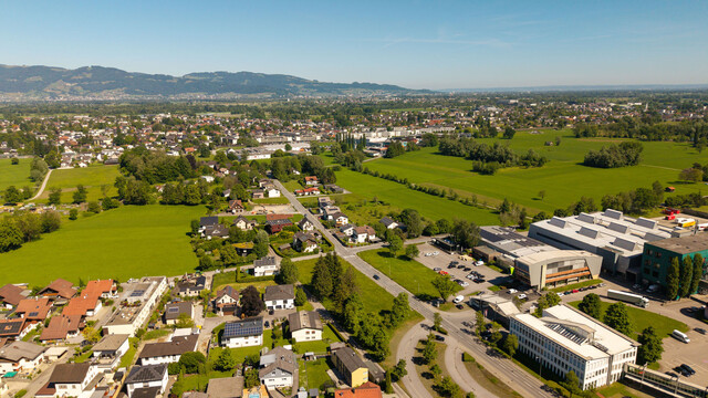 Top Baugrundstück für Gewerbe- und Wohnimmobilien.