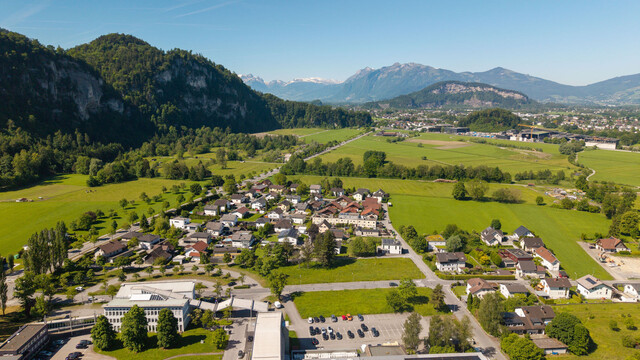 Top Baugrundstück für Gewerbe- und Wohnimmobilien.
