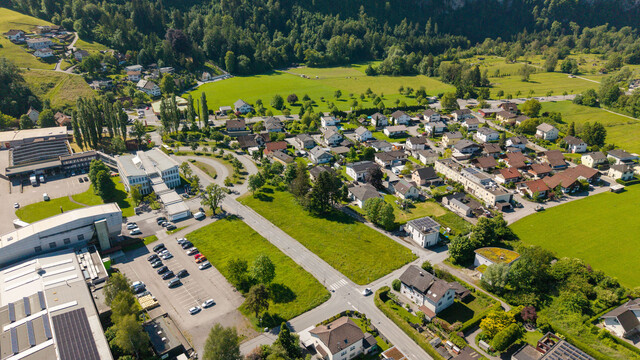 Top Baugrundstück für Gewerbe- und Wohnimmobilien.