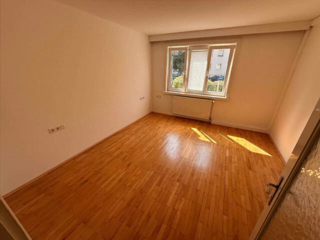 Praktisch eingeteilte 3-Zimmer-Wohnung mit Balkon in zentraler Lage von Bludenz