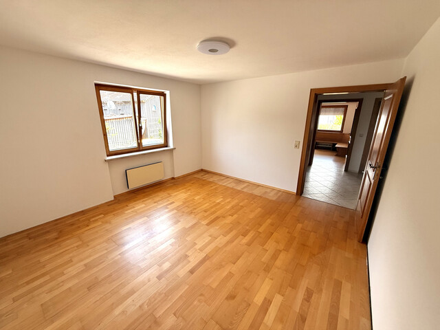 ... renovierungsbedürftige 3-Zimmer-Wohnung zu verkaufen