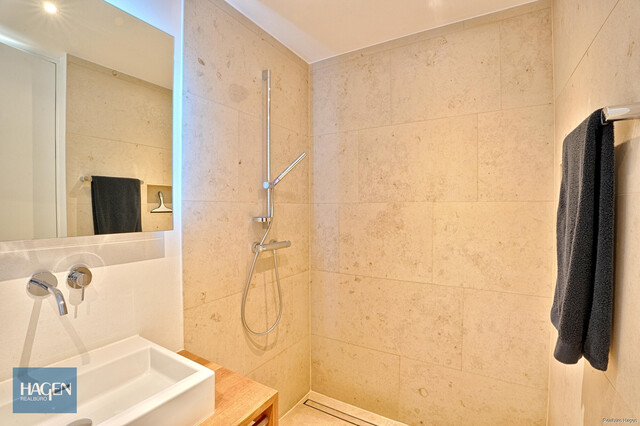 Stilvolle Eleganz trifft höchsten Wohnkomfort – Bungalow in Lustenau