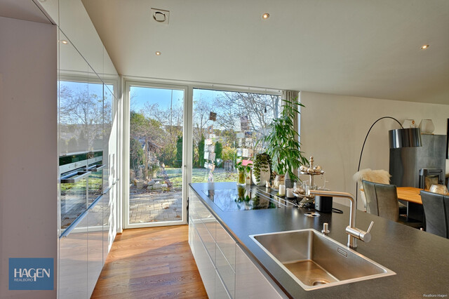 Stilvolle Eleganz trifft höchsten Wohnkomfort – Bungalow in Lustenau