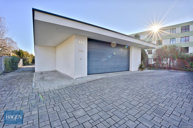 Stilvolle Eleganz trifft höchsten Wohnkomfort – Bungalow in Lustenau