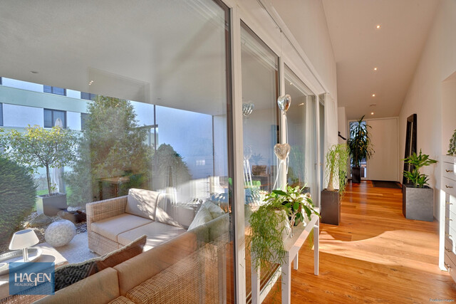 Stilvolle Eleganz trifft höchsten Wohnkomfort – Bungalow in Lustenau