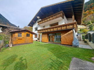 Schöne 3-Zimmer-Wohnung mit Wintergarten und Grünfläche in sonniger Ruhelage von St. Gallenkirch