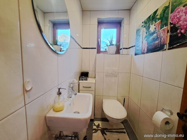 Schöne 3-Zimmer-Wohnung mit Wintergarten und Grünfläche in sonniger Ruhelage von St. Gallenkirch