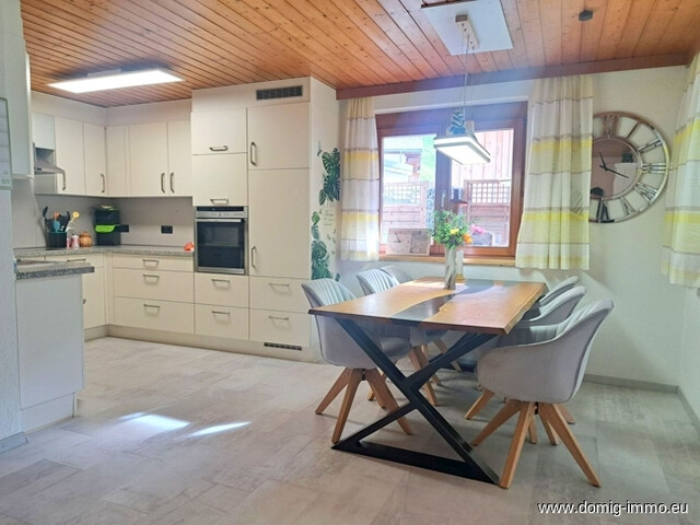 Schöne 3-Zimmer-Wohnung mit Wintergarten und Grünfläche in sonniger Ruhelage von St. Gallenkirch