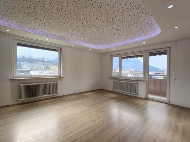 Großzügige 4-Zimmerwohnung in Feldkirch mit Balkon und Garage und herrlichem Ausblick!