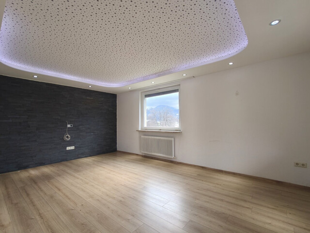 Großzügige 4-Zimmerwohnung in Feldkirch mit Balkon und Garage und herrlichem Ausblick!