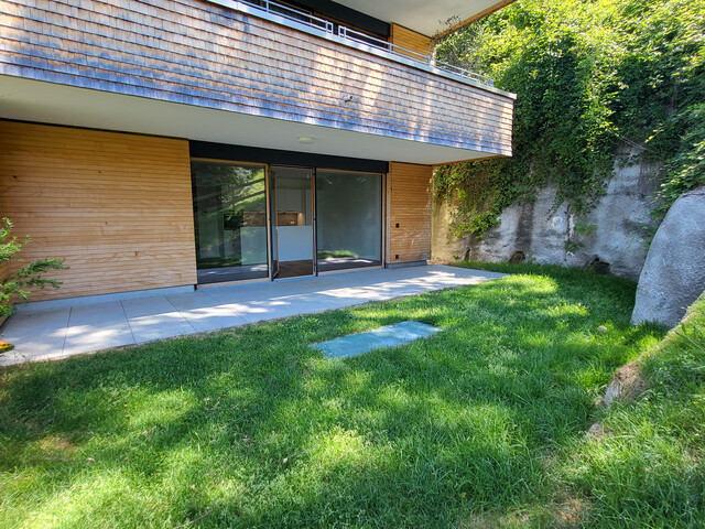 Hochwertige Gartenwohnung in Neubau (2023)