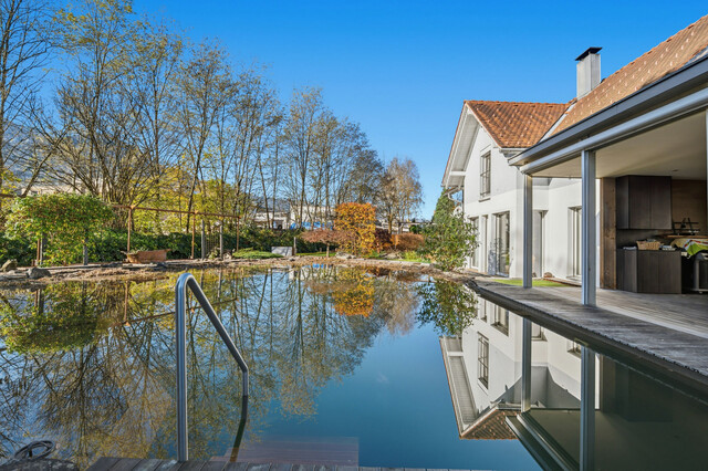 Ihr Familienparadies in naturnaher Lage mit Schwimmteich!