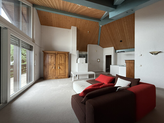 Lichtdurchflutete Maisonette mit Panoramablick – Wohlfühloase mitten im Grünen