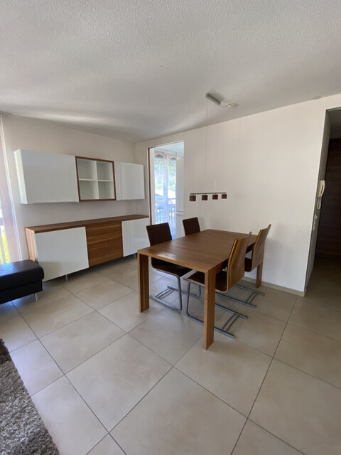 Ihr neues Zuhause in St. Anton im Montafon – Möblierte 3-Zimmerwohnung mit Balkon und zwei Tiefgaragenplätzen zu vermieten!