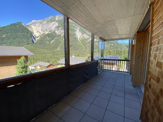 Ihr neues Zuhause in St. Anton im Montafon – Möblierte 3-Zimmerwohnung mit Balkon und zwei Tiefgaragenplätzen zu vermieten!