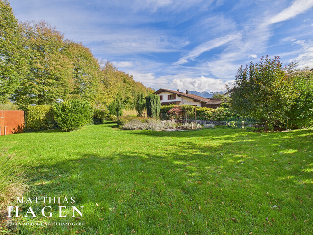 Wohnen mit Weitblick – Einfamilienhaus auf zwei Grundstücken in ruhiger Lage von Frastanz!