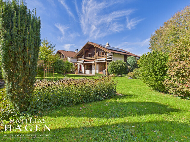 Wohnen mit Weitblick – Einfamilienhaus auf zwei Grundstücken in ruhiger Lage von Frastanz!