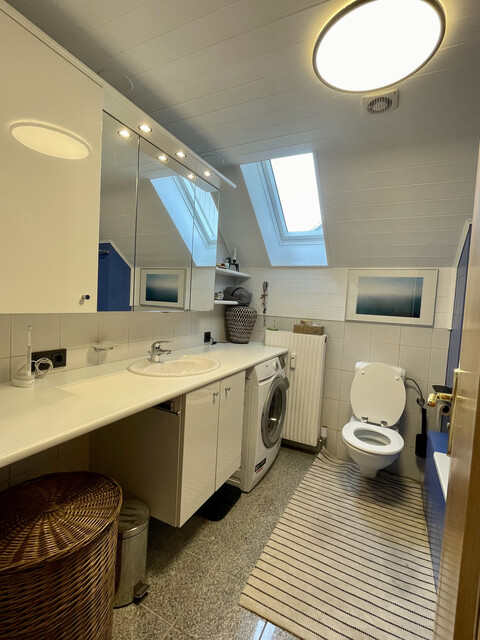 Maisonettewohnung mit Tiefgarage, 2 Balkone, Abstellraum, Keller und Fahrradabstellraum