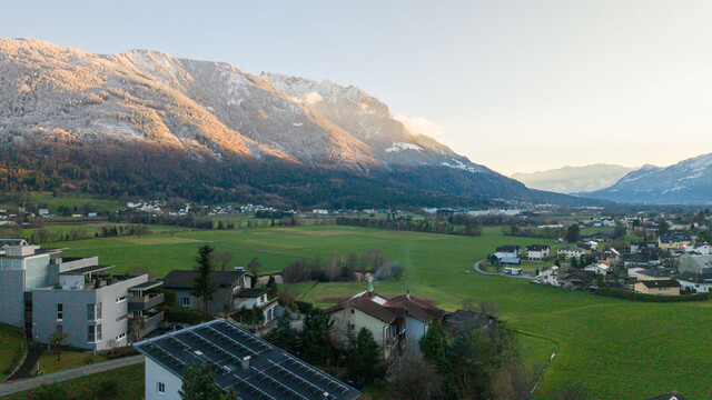 Feldkirch: Moderne 4-Zimmer-Wohnung mit Bergblick und 2 Tiefgaragenplätzen!