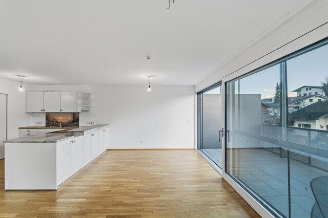 Feldkirch: Moderne 4-Zimmer-Wohnung mit Bergblick und 2 Tiefgaragenplätzen!