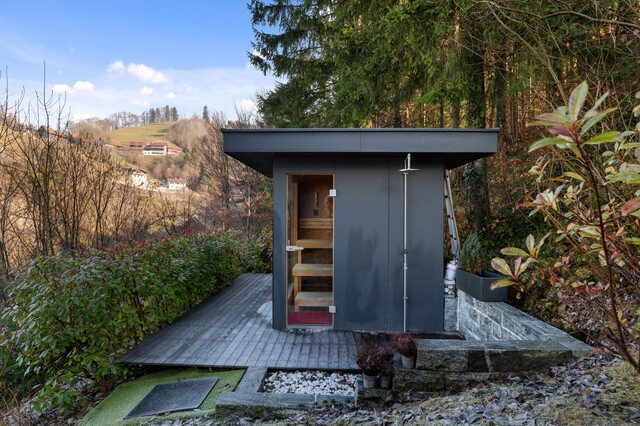 Eine Klasse für sich – lichtdurchflutete Villa mit großzügigem Masterbereich und einzigartige Aussicht!
